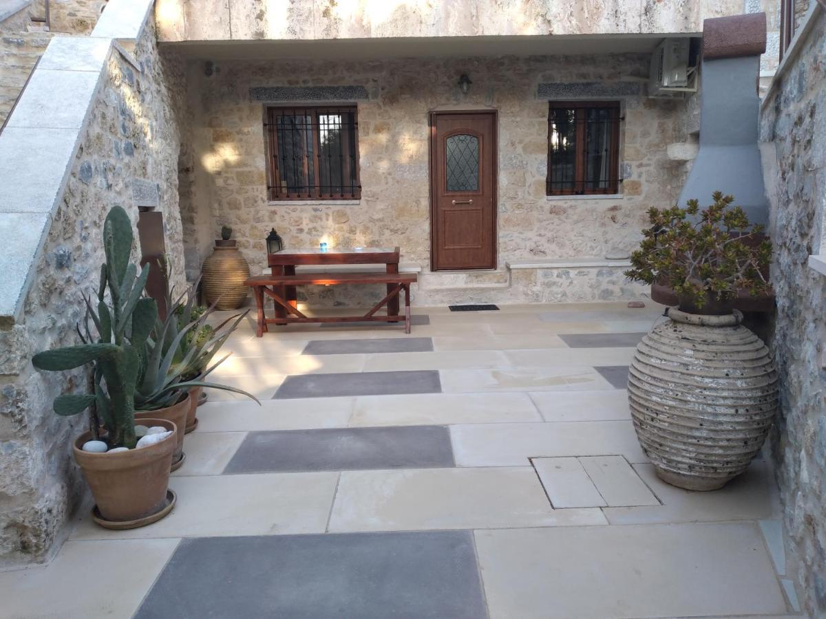 Aspasia House Oitilon Bagian luar foto