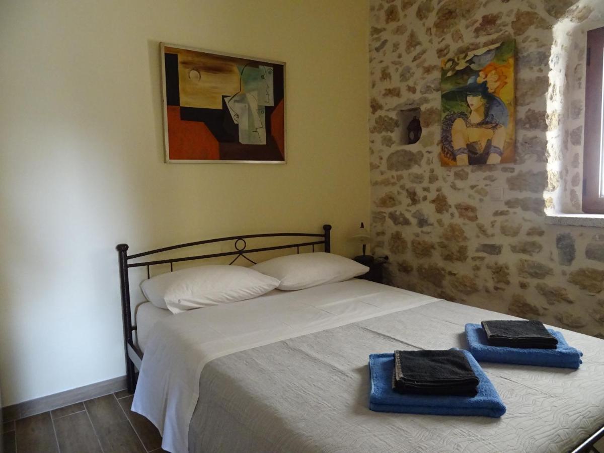 Aspasia House Oitilon Bagian luar foto